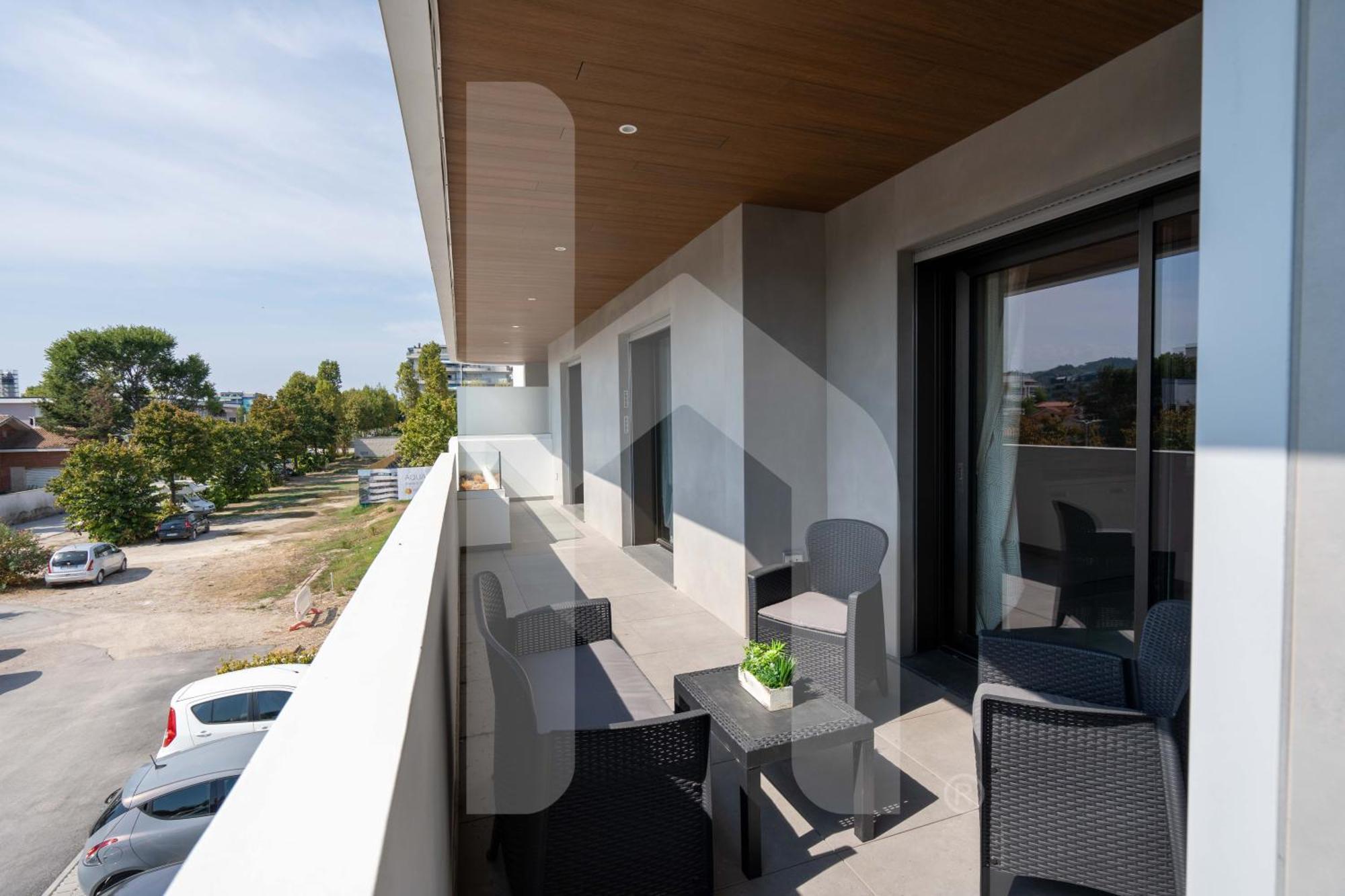 Homiday - Waterfront Montesilvano Ngoại thất bức ảnh